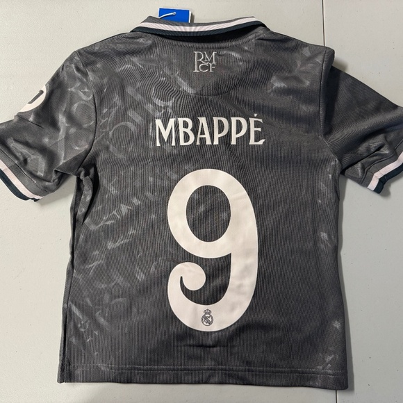 Kid´s Real Madrid - MBappe - Authentic Full Kit